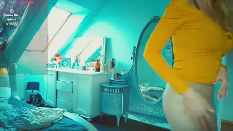 Emila online show from 03.04.25