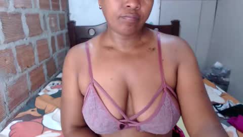 Snapshot of emilay_miller chatting on 09.29.25 Emily online show from 09.29.25