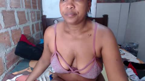 Snapshot of emilay_miller chatting on 11.02.25 Emily online show from 11.02.25