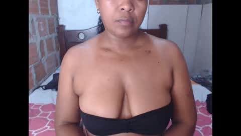 Snapshot of emilay_miller chatting on 12.21.25 Emily online show from 12.21.25