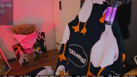 Snapshot of emili1_bc chatting on 11.15.25 Emili online show from 11.15.25