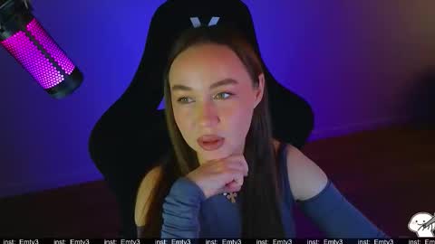 Emili online show from 03.28.26