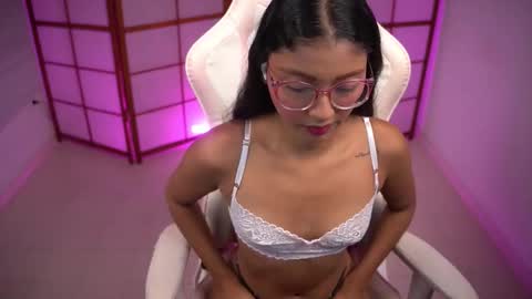 Emili online show from 11.06.25