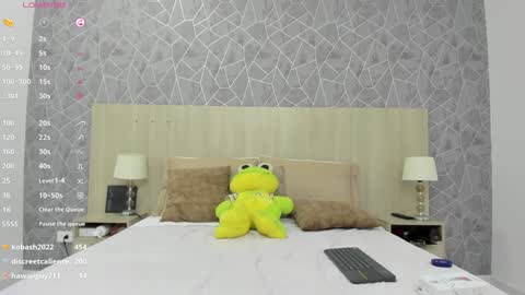 Emili Lenus online show from 01.25.25