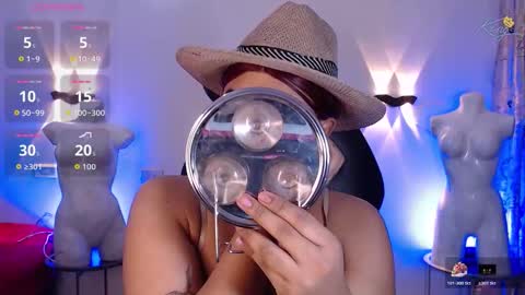 Snapshot of emili_roux chatting on 02.02.26 Emili roux online show from 02.02.26