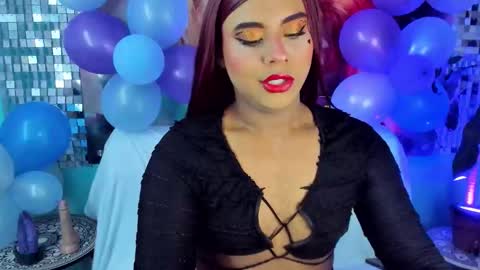 Snapshot of emili_roux chatting on 02.11.26 Emili roux online show from 02.11.26