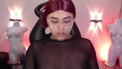 Snapshot of emili_roux chatting on 02.22.26 Emili roux online show from 02.22.26