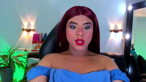 Snapshot of emili_roux chatting on 07.18.26 Emili roux online show from 07.18.26