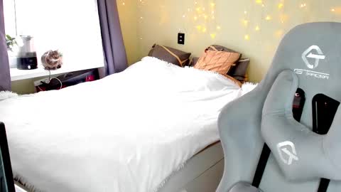 emili_sweet__ online show from 03.04.25