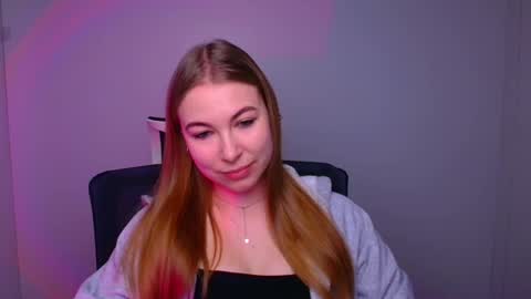 Emilia online show from 02.10.25