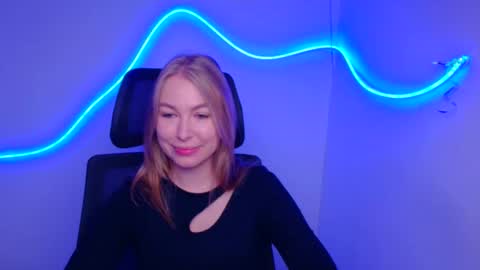 Emilia online show from 09.19.25