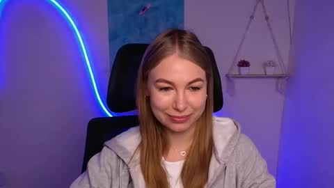 Emilia online show from 10.17.25