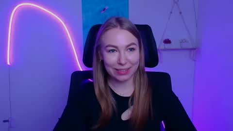 Emilia online show from 12.05.25