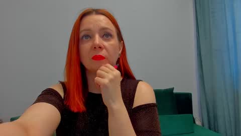 Snapshot of emilianna666 chatting on 05.18.26 Emiliana online show from 05.18.26