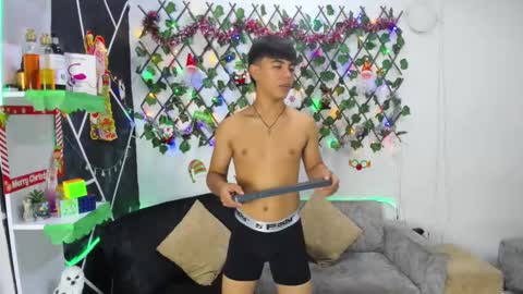 EMILI AND GIN online show from 12.15.24