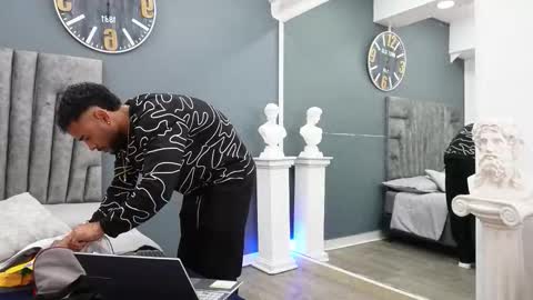 Snapshot of emilio_brandon chatting on 02.03.26 Emilio online show from 02.03.26