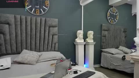 Snapshot of emilio_brandon chatting on 02.10.26 Emilio online show from 02.10.26