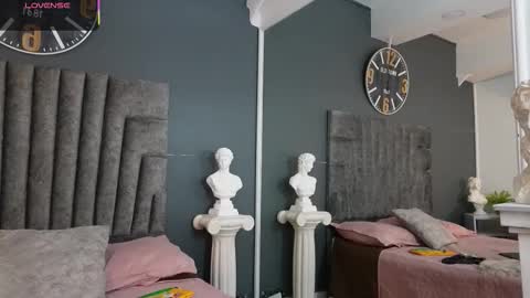 Snapshot of emilio_brandon chatting on 02.23.26 Emilio online show from 02.23.26