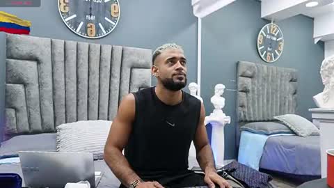 Snapshot of emilio_brandon chatting on 07.16.26 Emilio online show from 07.16.26