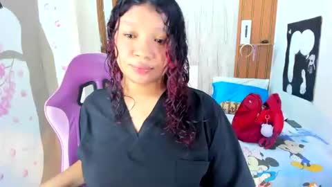 Snapshot of emilly_coper18 chatting on 07.13.26 emily online show from 07.13.26