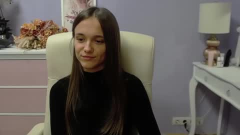 Emilly online show from 10.02.25