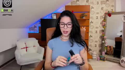 EmillyTaylor online show from 02.25.26