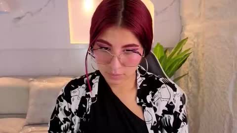 Emily  tp 700am - 1400pm online show from 02.24.26