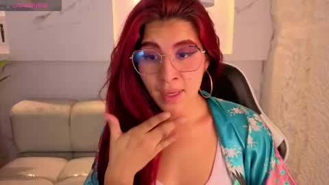 Emily  tp 700am - 1400pm online show from 03.02.26