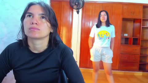 Emily and Soffy online show from 05.18.26