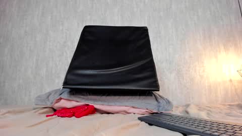 Emily online show from 01.14.25