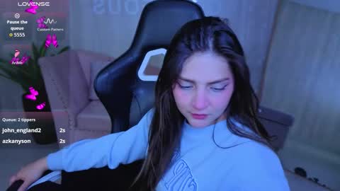 emily_cooper_t online show from 03.18.26