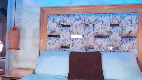 emily_dempsey online show from 05.18.26