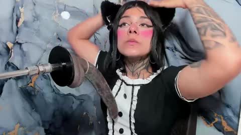 emily_evol online show from 10.10.25