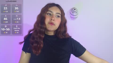 Snapshot of emily_fox_3 chatting on 11.19.25 emily fox 3 online show from 11.19.25