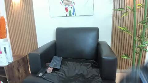 Snapshot of emily_frostt chatting on 04.25.26 emily_frostt online show from 04.25.26