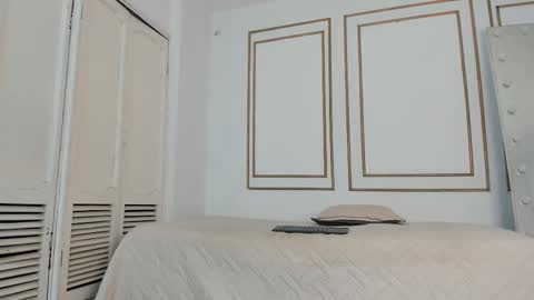 emily_gaviria1 online show from 02.24.26