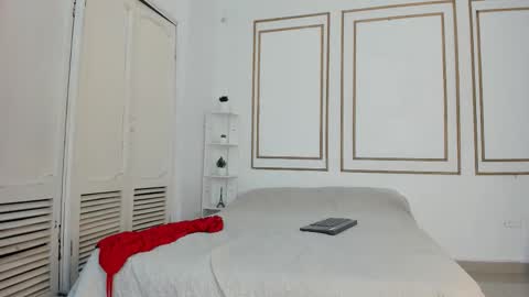 emily_gaviria1 online show from 02.28.26