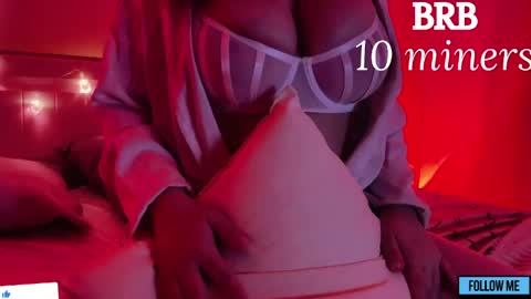 Snapshot of emily_gin chatting on 03.31.26 EMILY online show from 03.31.26