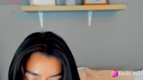 Emily online show from 03.03.25