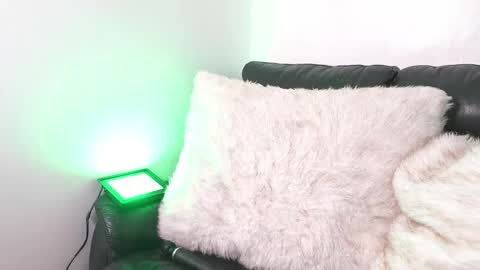 mily online show from 04.17.26