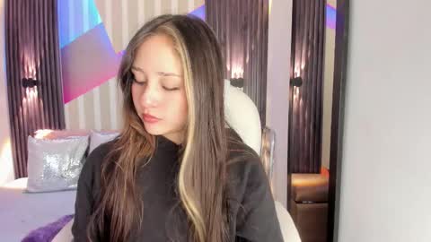 Emily online show from 10.08.25