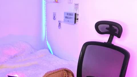 Snapshot of emily_lindey_ chatting on 02.19.26 Emily Lindey online show from 02.19.26