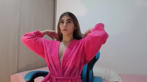 emily_mikelhot online show from 04.01.26