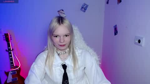 Snapshot of emily_nyaffe chatting on 03.11.26 Lia online show from 03.11.26