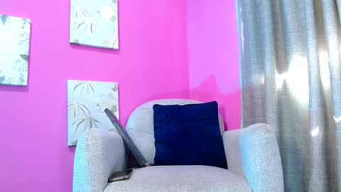 Snapshot of emily_oxx chatting on 02.28.26 Emily online show from 02.28.26