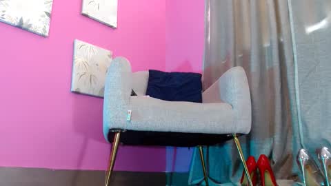 Snapshot of emily_oxx chatting on 03.20.26 Emily online show from 03.20.26