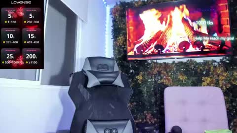 emily_palmeer online show from 05.19.26