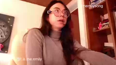 Snapshot of emily_pearl_ chatting on 03.19.26 emily_pearl_ online show from 03.19.26