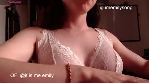 emily_pearl_ online show from 07.08.26