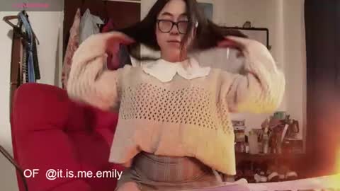 emily_pearl_ online show from 07.22.26